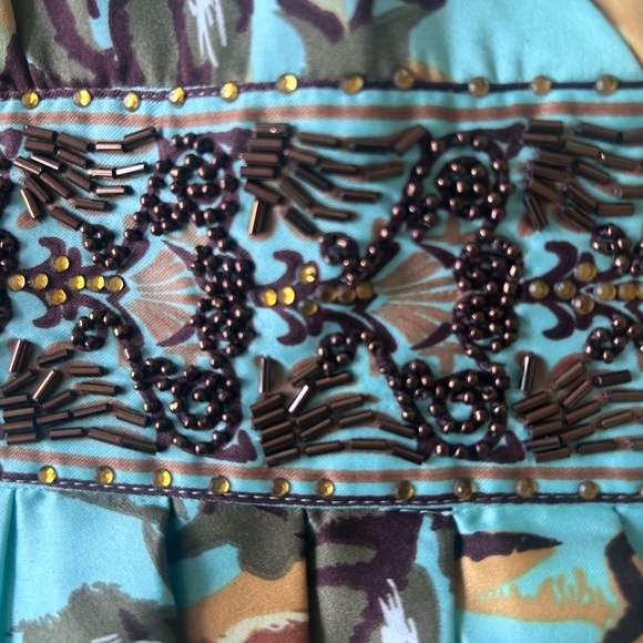 FOREVER21 Floral Peplum Blouse size Medium
#106 - Picture 13 of 13